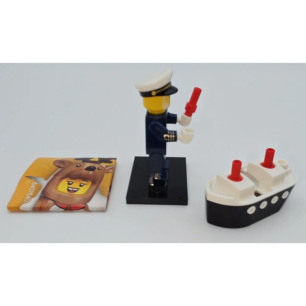 LEGO Series 23 Ferry Captain Minifigure 71034 CMF Boat & Baseplate New Complete